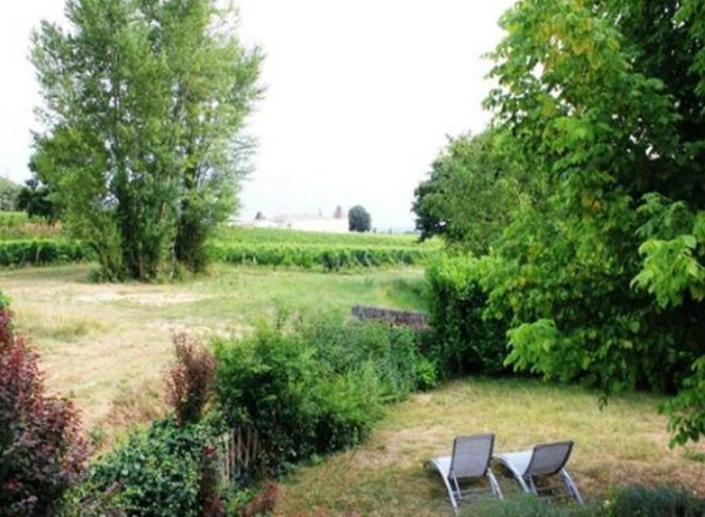 La Petite Madeleine Hotel Castillon-la-Bataille Room photo